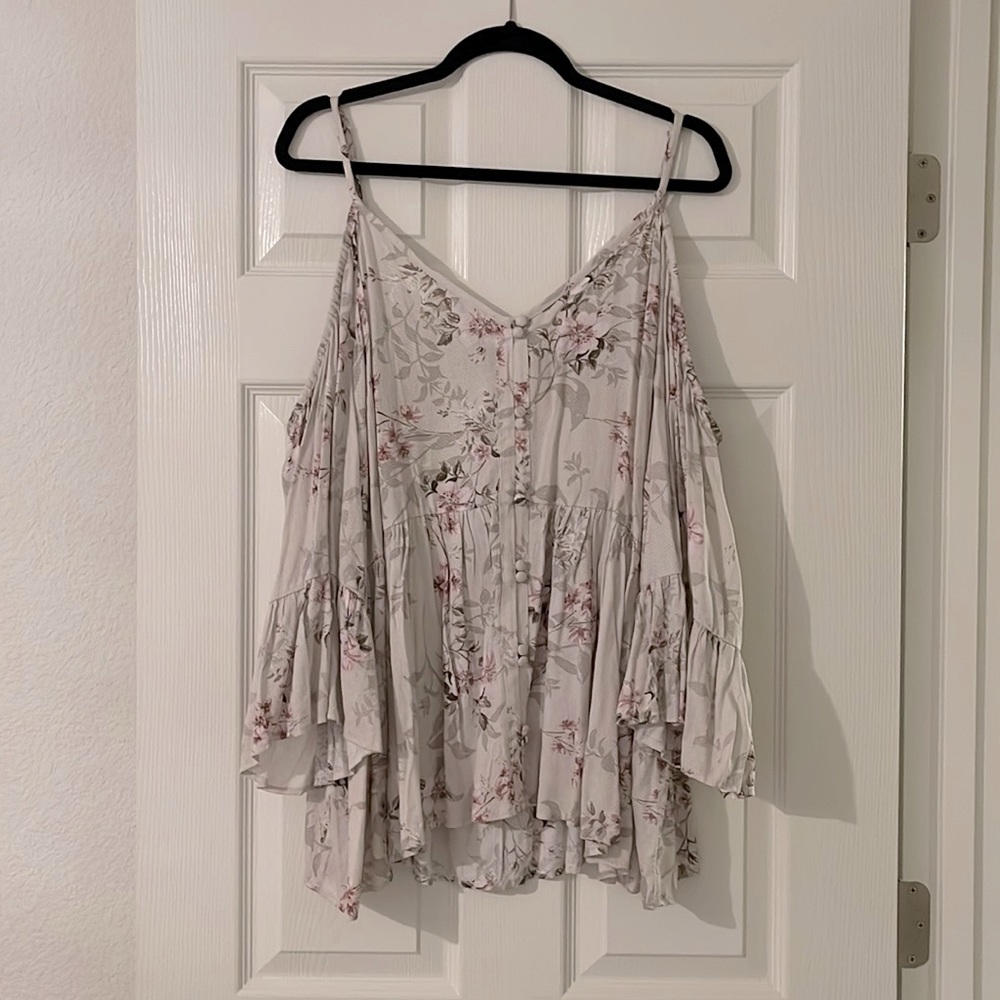 Torrid cold shoulder top